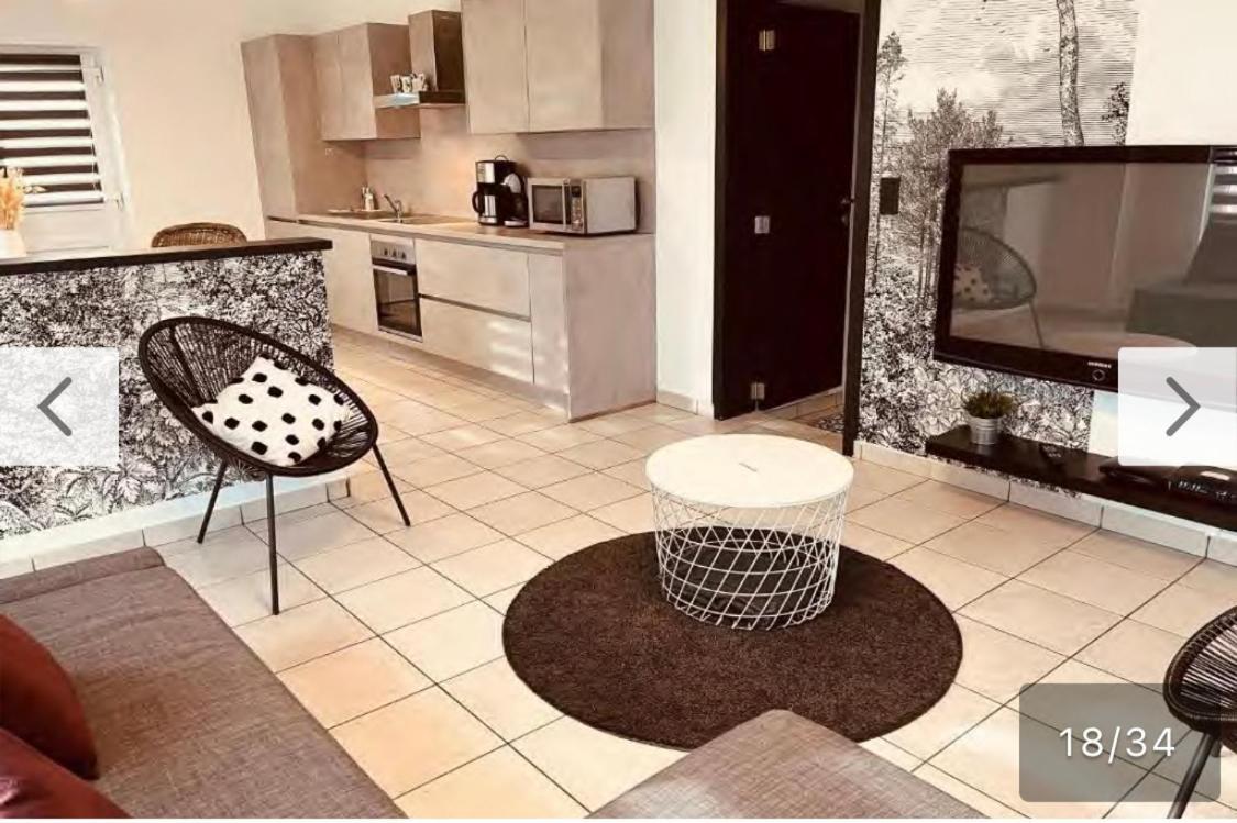 La Villa Bastogne Gite 4 Personnes ภายนอก รูปภาพ